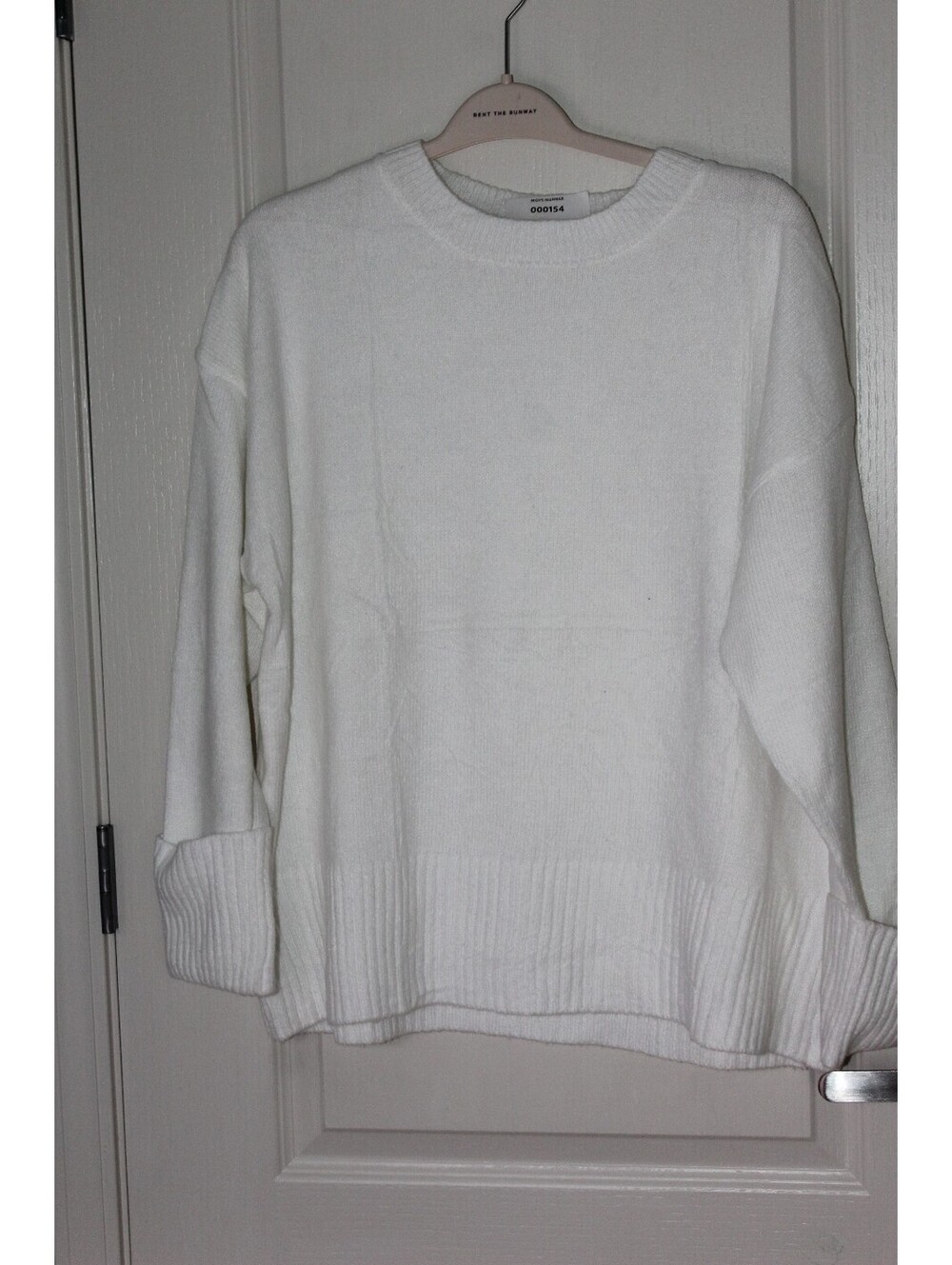 White Knit Sweater (Soft Ribbed Crewneck, Classic Minimalist Style)0154